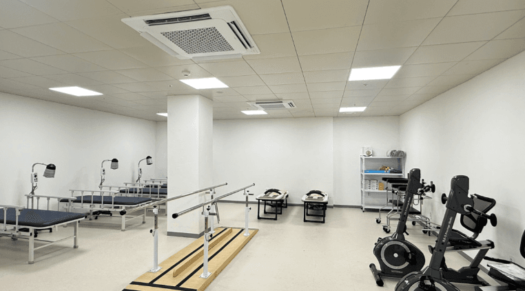 행복한요양원 물리치료실